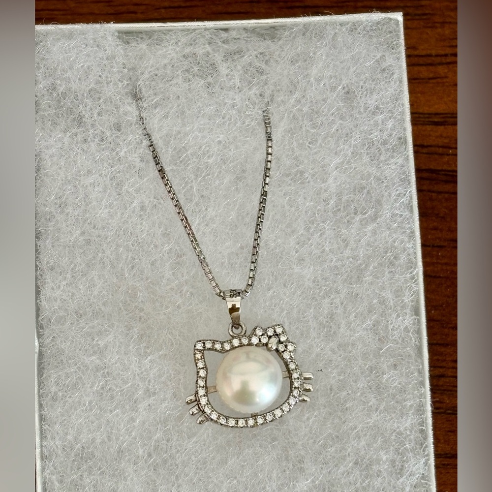 Hello Kitty Pearl 925 Silver Pendant Necklace
